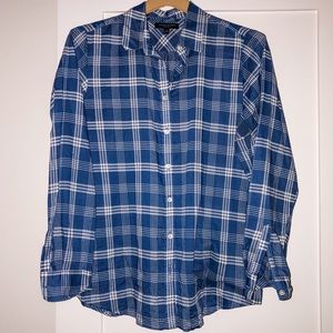 BR: lightweight button down